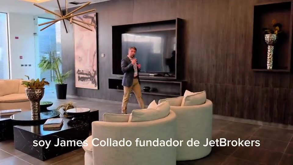 James Collado, fundador de JetBrokers